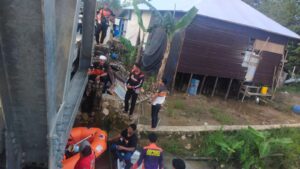 Bukti Sinergi Antar Wilayah, Tim TRC BPBD Balangan Bantu Pencarian Korban Lansia Tenggelam di HSU