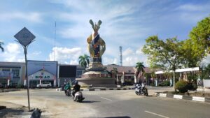 Di Hari Jadi Ke-73 HSU, Tugu Selawat Megah Berdiri Hiasi Bundaran Kota Amuntai