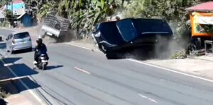 Tragis! Diduga Mengantuk, Pikap Seruduk 2 SUV di Barikin HST, Satu Terbalik