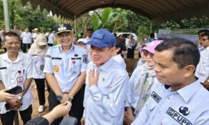 Dorong Pengelolaan Sampah Terpadu di HSU, Menteri LH Tinjau TPA Tebing Liring