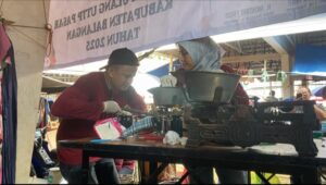 Dorong Kesadaran Legalitas Timbangan, Sebanyak 121 Alat Ukur di Pasar Awayan Disidang Tera