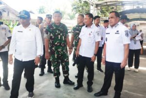 Dukung Swasembada Pangan, Dandim 1001/HSU-BLG Apresiasi Panen Raya Padi Apung di Amuntai Selatan