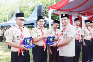 Angkat Nilai Kearifan Lokal Melalui Upacara Adat, Kapolres Balangan Resmi Tutup Pertikarada 2025 Se-Kalsel