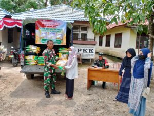 Harga Murah–Kualitas Oke! Warga Serbu Beras Murah Kodim 1001/HSU-BLG Jelang HUT Ke-80 RI