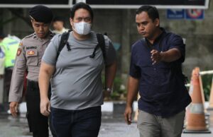 Akhir 2025, KPK ‘Hattrick’ OTT dalam Sehari, Seret Kajari HSU dan Bawahan