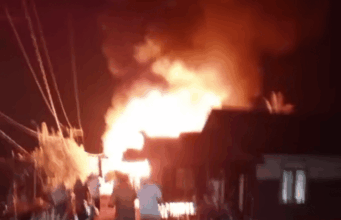 Headline News: Jago Merah Jelang Isya Gegerkan Desa Murung Padang Banjang, Warga Panik Berhamburan Minta Pertolongan