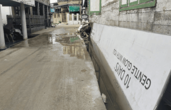 Warga Palampitan Hulu Amuntai Terjebak Genangan Luapan Sungai Kali Nagara Usai Peninggian Jalan