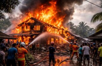 Kebakaran di Babirik HSU: Rumah Lansia Ludes Terbakar, Korban Alami Luka Bakar Serius