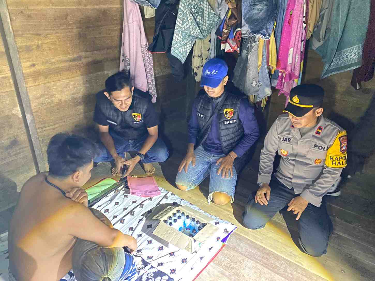 Ops Sikat Intan 2026: Diduga untuk Campuran Miras, Polsek Halong Grebek Penjual Alkohol 95 Persen