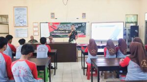 Satgas TMMD ke-127 Kodim 1001/HSU–BLG Sasar Wawasan Kebangsaan di SMAN 1 Sungai Pandan