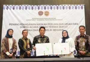 Pemkab Balangan Terima Hibah Bus Sekolah dari Kementerian Perhubungan