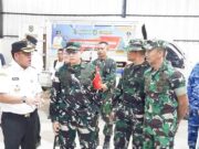 Danrem 101/Antasari Tinjau Pasar Murah Koperasi Desa Merah Putih Sungai Karias, 500 Paket Sembako Ludes Diserbu Warga