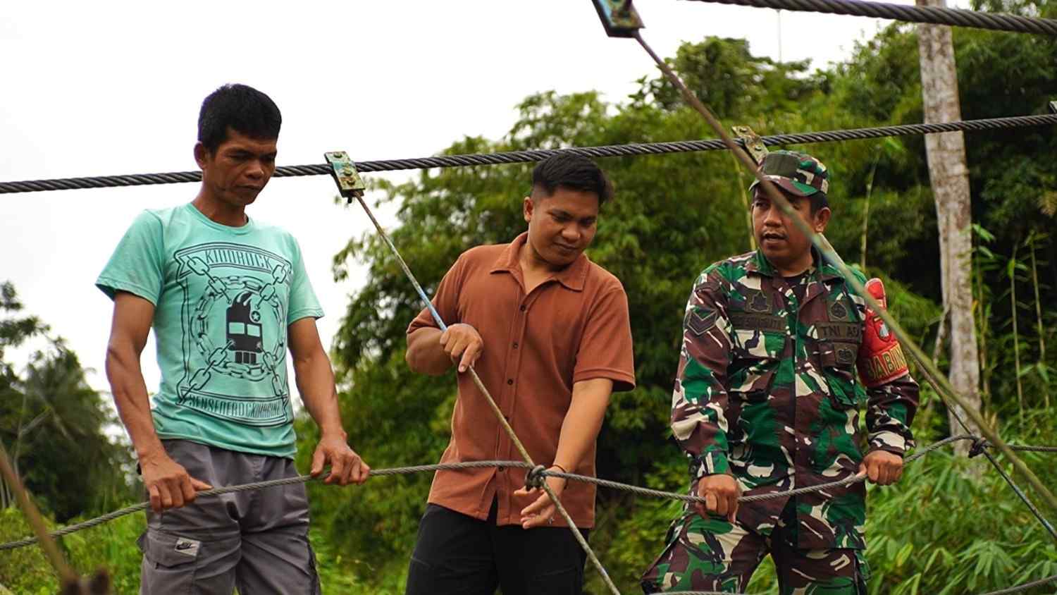 Jembatan Putus Akibat Banjir, Warga Dayak Pitap Balangan Bergantung Program Jembatan Garuda